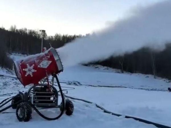 造雪機(jī)